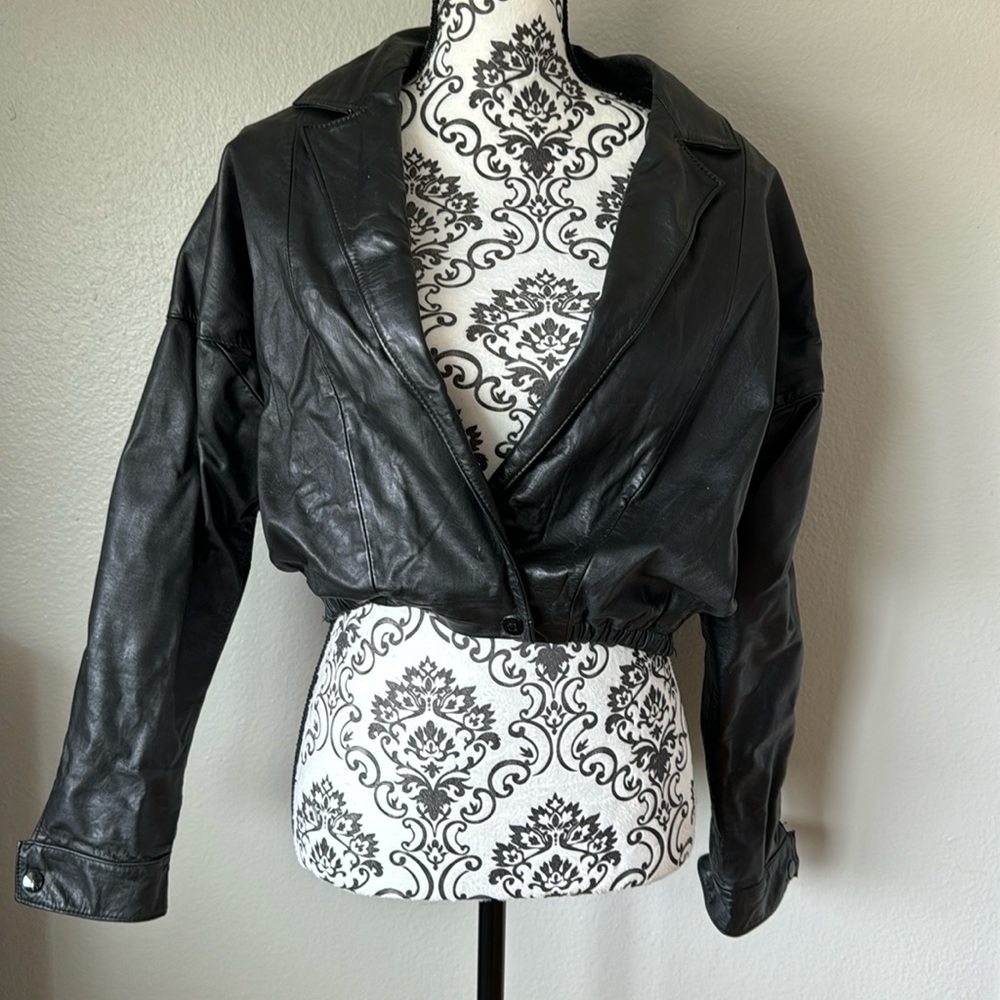 100% Leather Women’s 90s Bomber